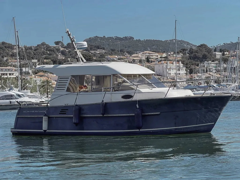 Estimer et vendre rapidement un bateau timonier ACM Heritage 26 dans le Var