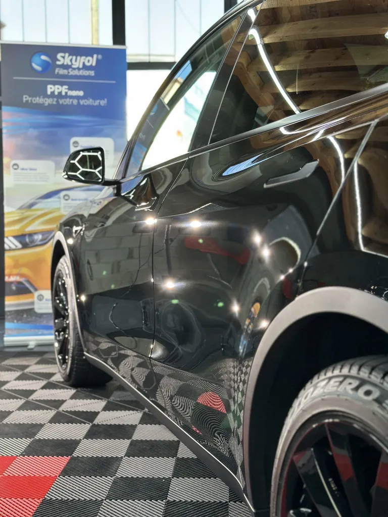 protection film plastique PPF paint protection film Lyon Tesla model Y