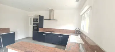 a vendre villa avec jardin secteur calme à Pompignac 