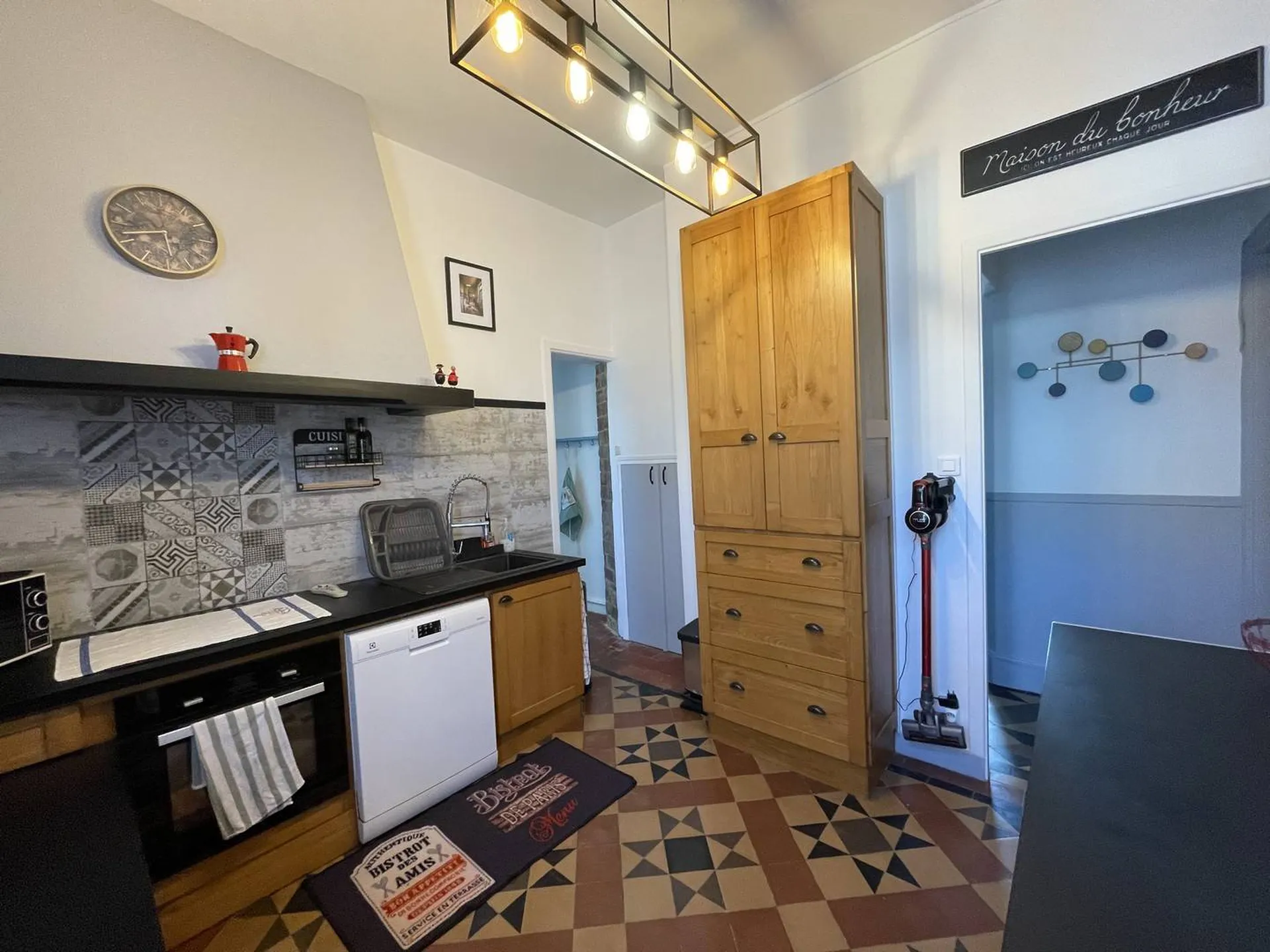 SOUS OFFRE Maison de Maître spacieuse en bord de mer entièrement rénovée, entre Dieppe et la Baie de Somme, en Normandie