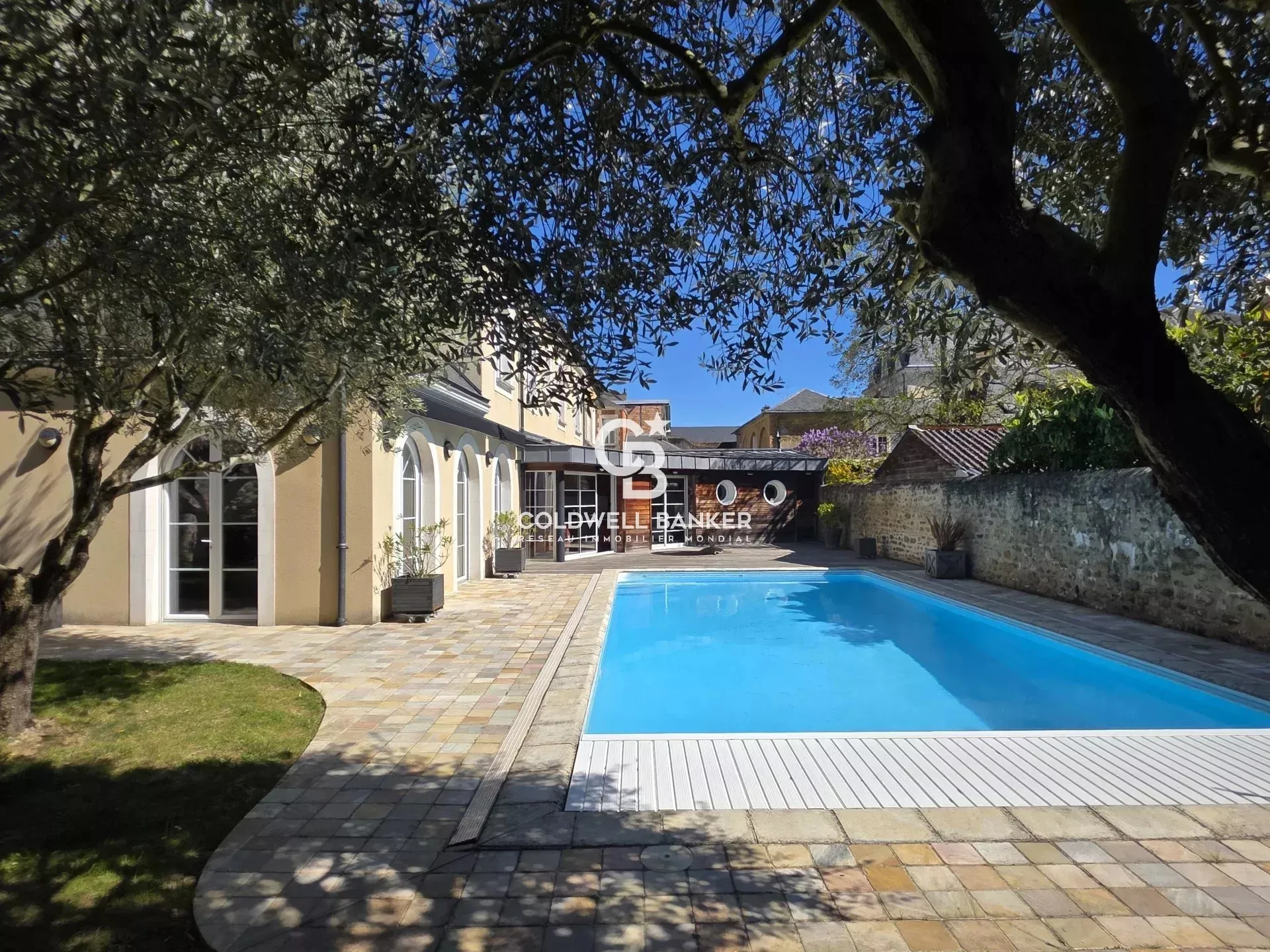 acheter maison d’architecte avec piscine au Mans proche Jardin des Plantes