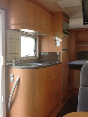 BURSTNER PRIVILEGE T 725