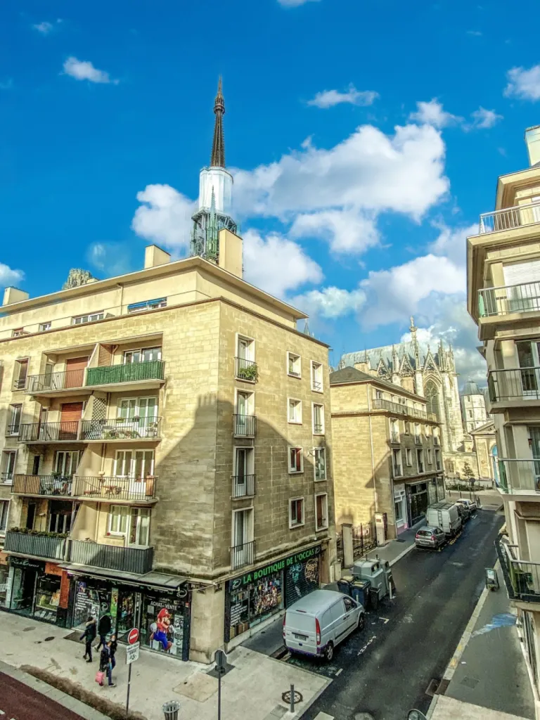 À vendre appartement avec trois chambres et parking Rouen Rive Droite 76 000