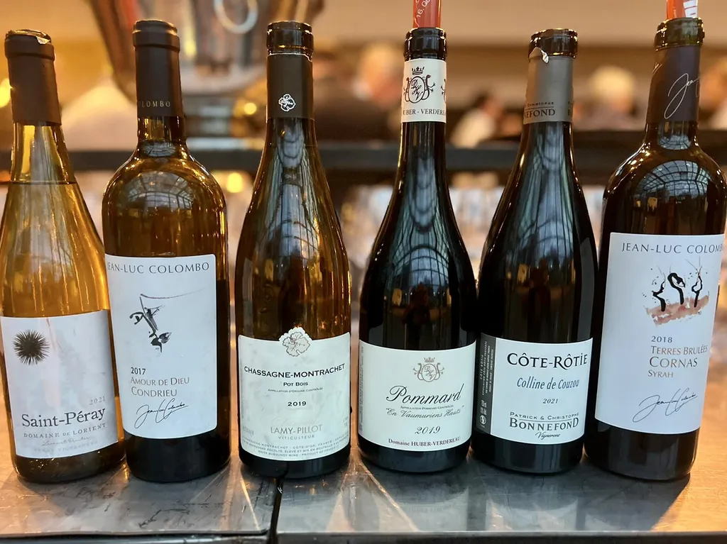 Bar à vin mobile, dégustation de vin pour particuliers et professionnels en Auvergne- Rhône-Alpes