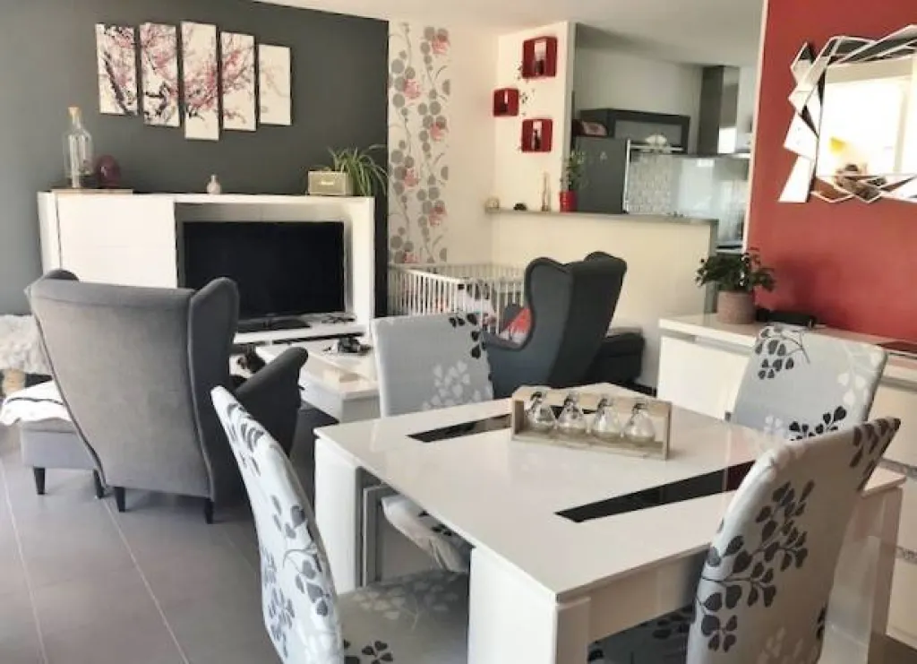 Cherche à acheter maison à étage proche écoles proche elbeuf 76