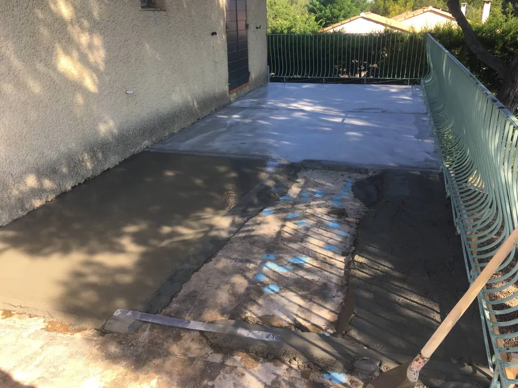 Rénovation d'une terrasse d'une maison individuelle à Lamanon