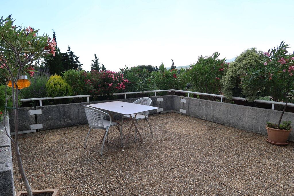 A vendre T2 à Cassis avec terrasse