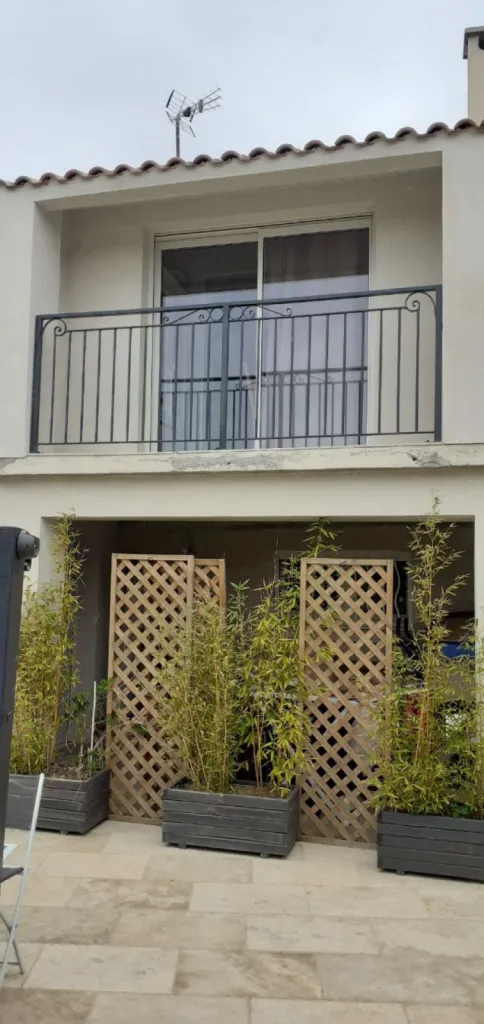 MISE EN SECURITE D'UN BALCON TERRASSE AVEC LA FABRICATION ET POSE DE GARDE CORPS EN FER FORGE SUR MESURE MARTIGUES AIX MARSEILLE 13