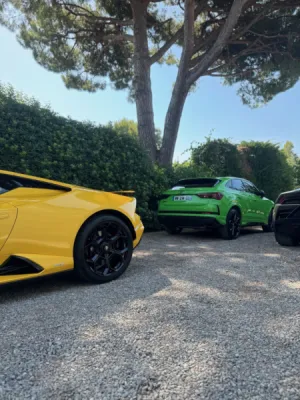 Quelle est la différence entre une protection céramique et un film de protection PPF ? Riviera Detailing vous explique tout !