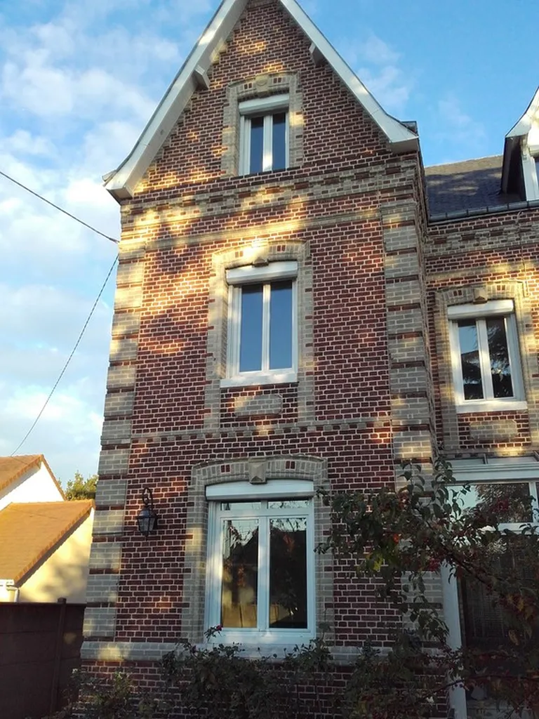 Rénovation de façades en brique.