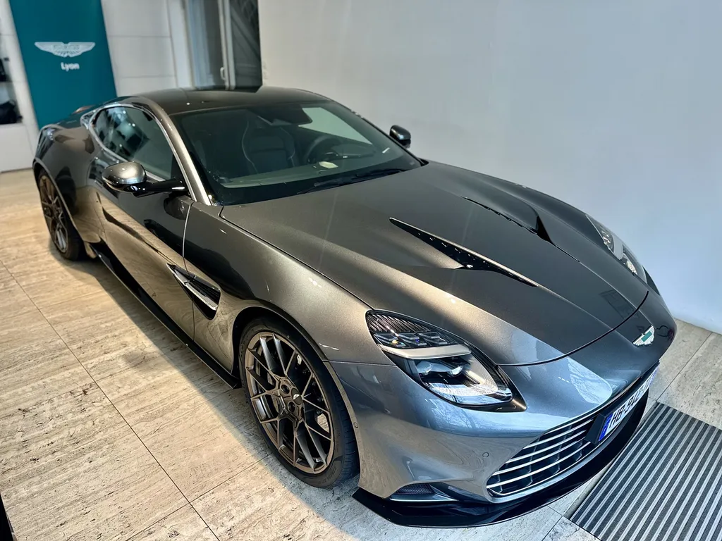protection carrosserie DETAILING film PPF proche de Lyon Aston Martin Vanquish 