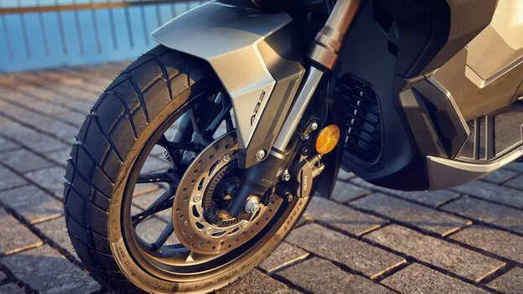 SCOOTER NEUF HONDA ADV 350