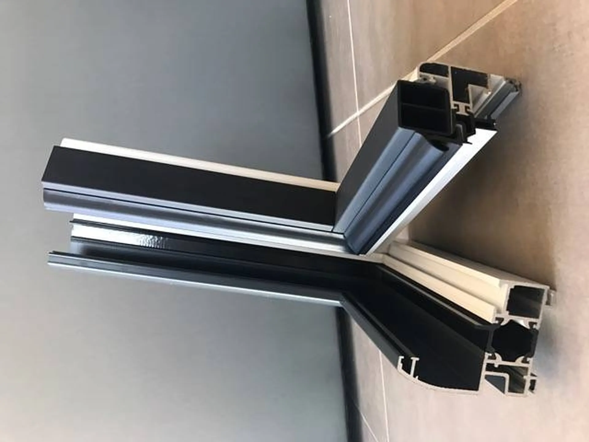 Menuiseries ALUMINIUM SCHÜCO AIX EN PROVENCE