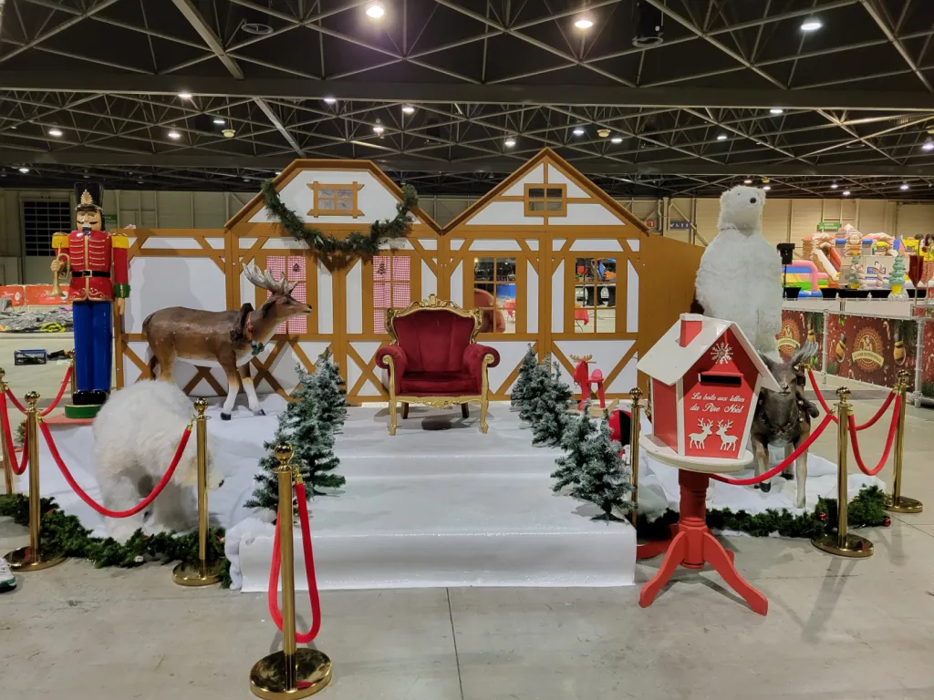 Installer un décor de Noël dans votre espace rappelle les souvenirs d'enfance à Gémenos