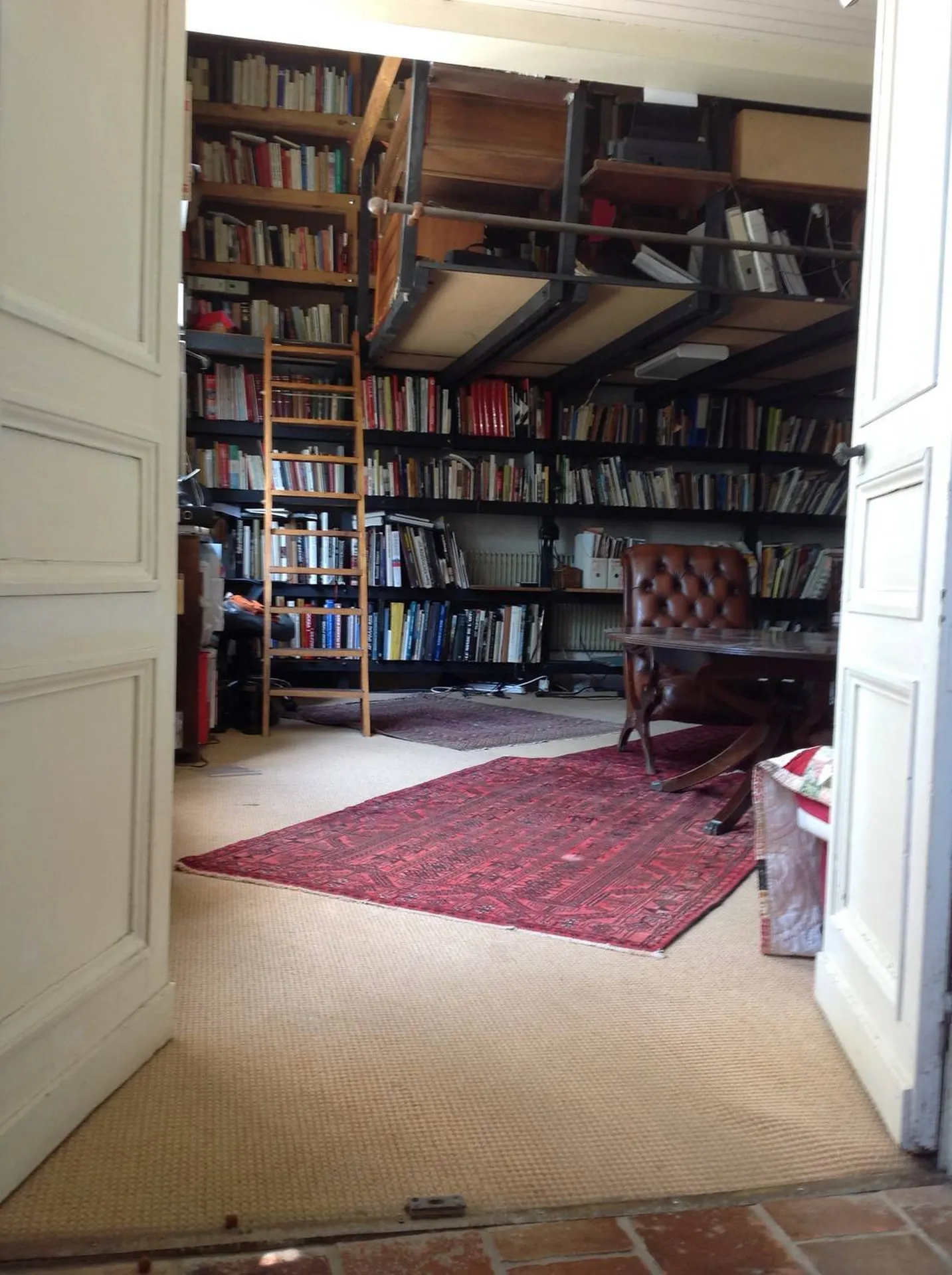 En vente propriété en briques et silex sur un terrain arboré proche Pont-Audemer 27500