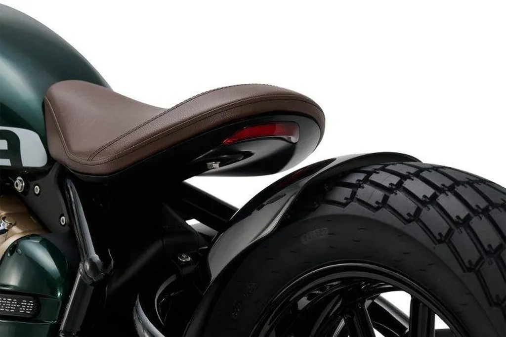 MOTO NEUVE BENDA NAPOLEON 125 TOULON