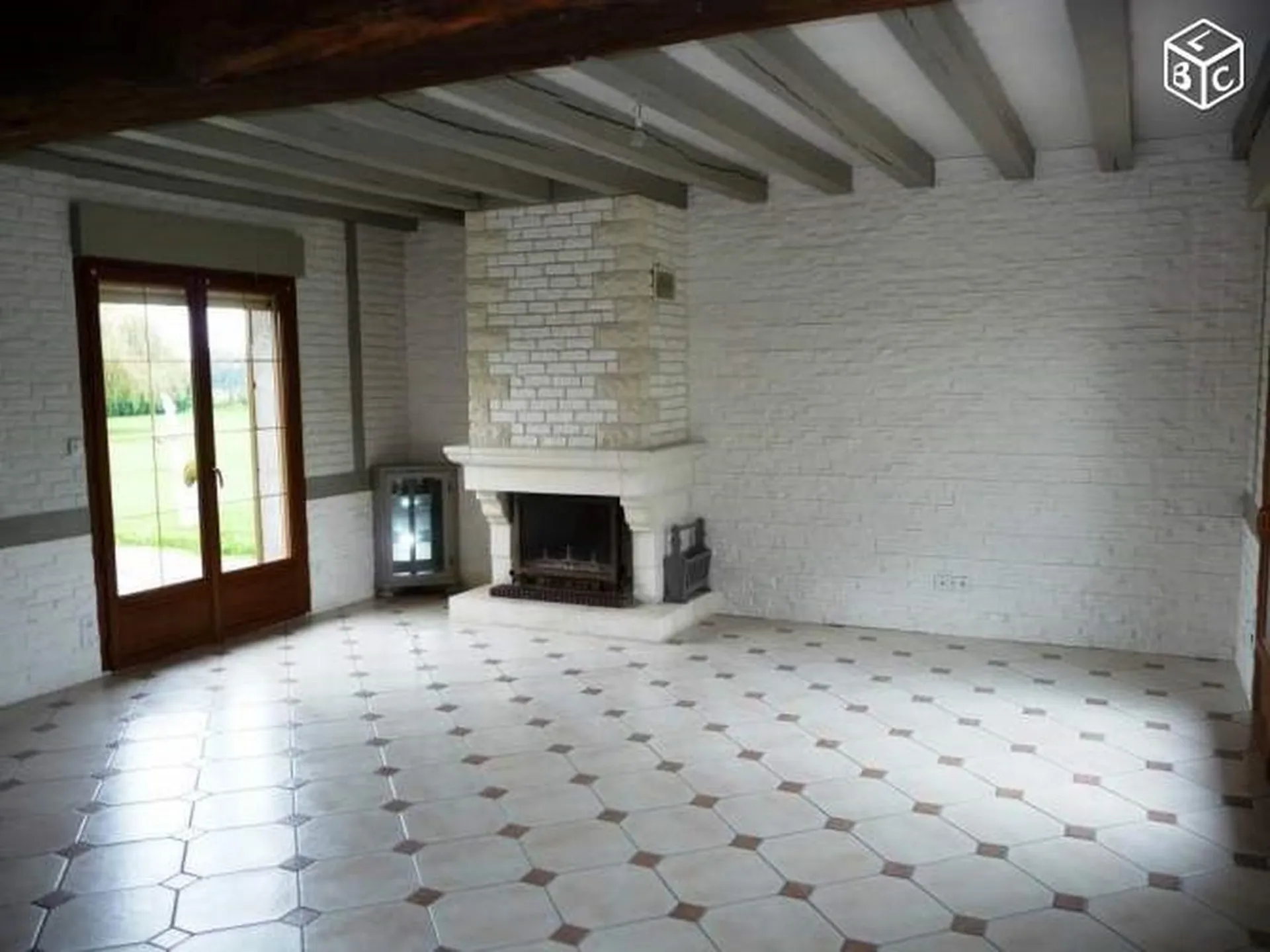 Recherche, Maison récente, proche commodités, en Normandie