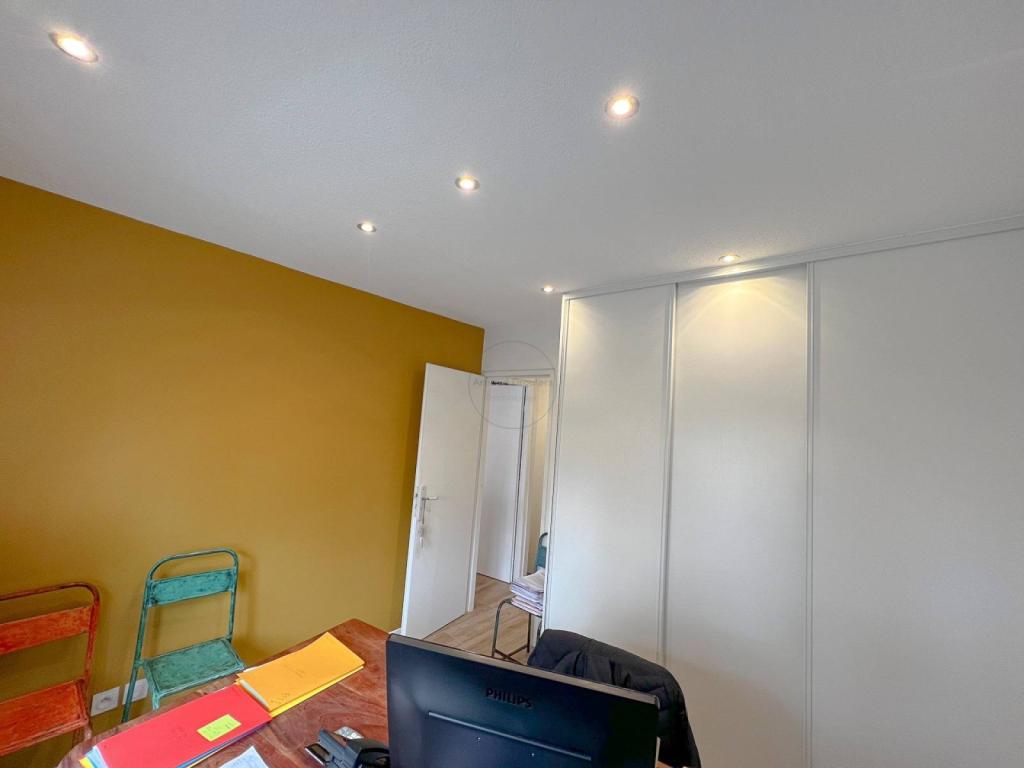 Immeuble à usage commercial Bordeaux Caudéran Centre 