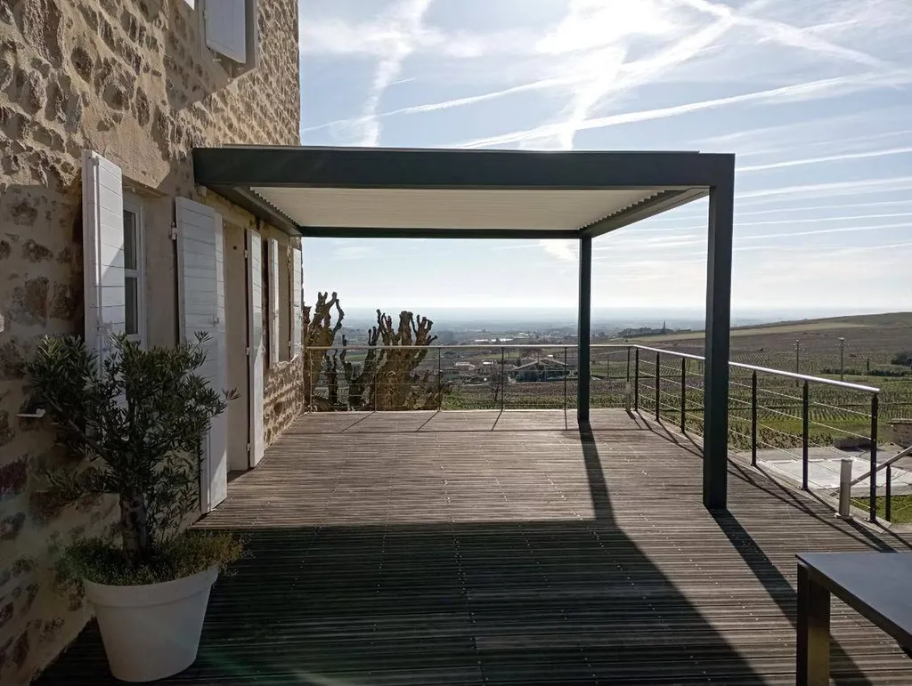 Pose de pergola sur Saint Georges de Reneins près de Villefranche sur Saône 