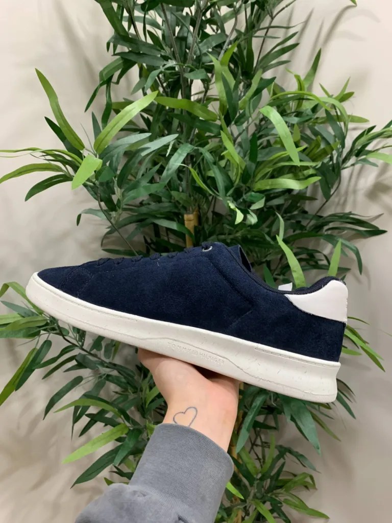 basket en cuir bleu