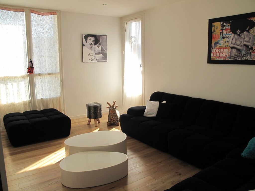 Séjour donnant sur balcon