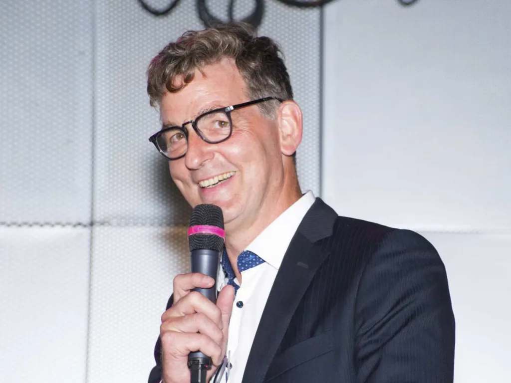 photo soirée d'entreprise mot du président François Fort