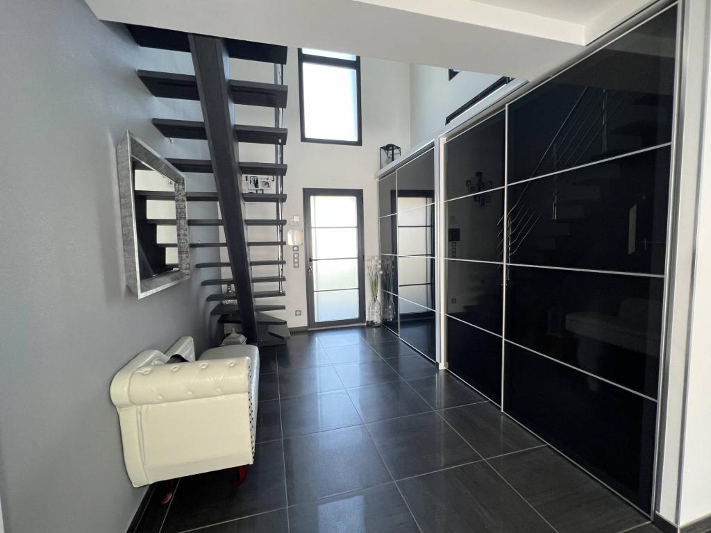 A VENDRE MAISON D'ARCHITECTE SUR LES ESSARTS