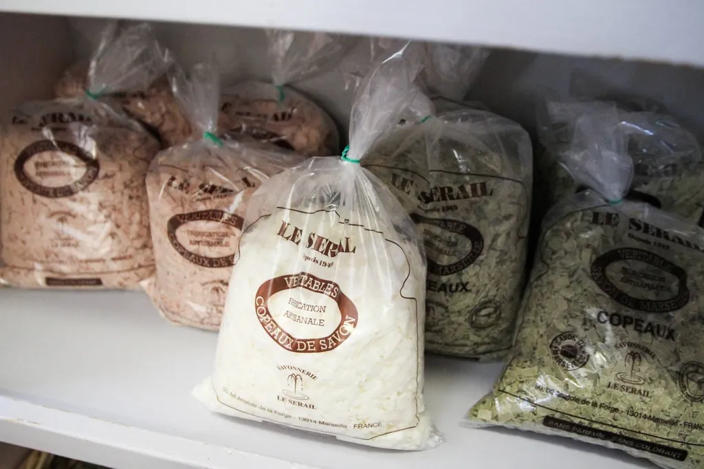 savon de Marseille paillettes fabriqué dans une savonnerie de Marseille