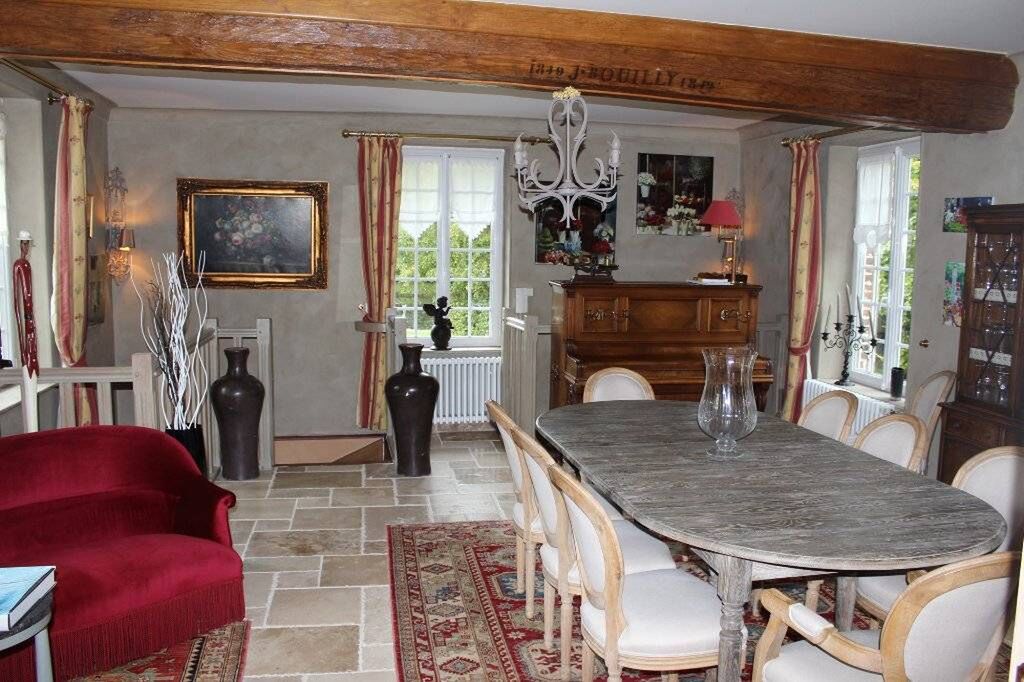 Achetez cet ancien moulin de caractère agréable a vivre dans un cadre idyllique de 4 Hectares proche de Lisieux 14100