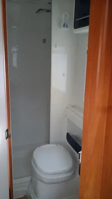 rapido avec douche séparée à salon de provence