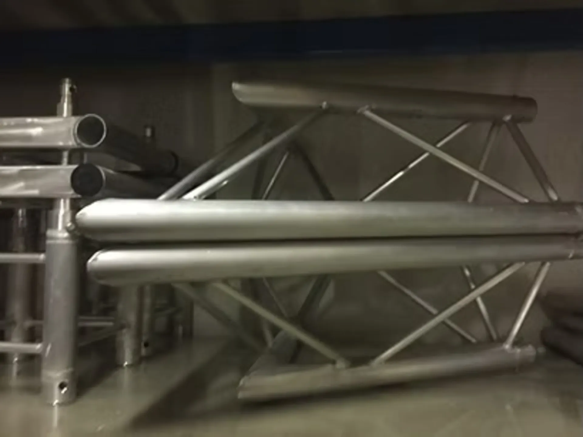 POINTE 45° STRUCTURE TRIO 2 DEPARTS 290