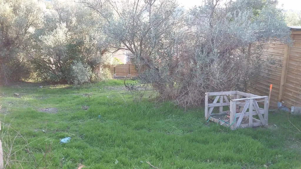 Terrain de 400 m² à PIERREFEU-DU-VAR