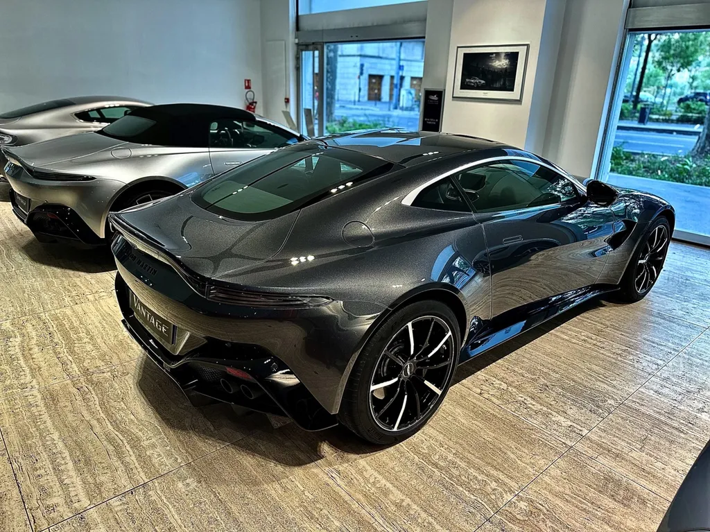 DETAILING protection carrosserie film de protection PPF et traitement céramique carosserie Aston Martin Vantage Lyon 6