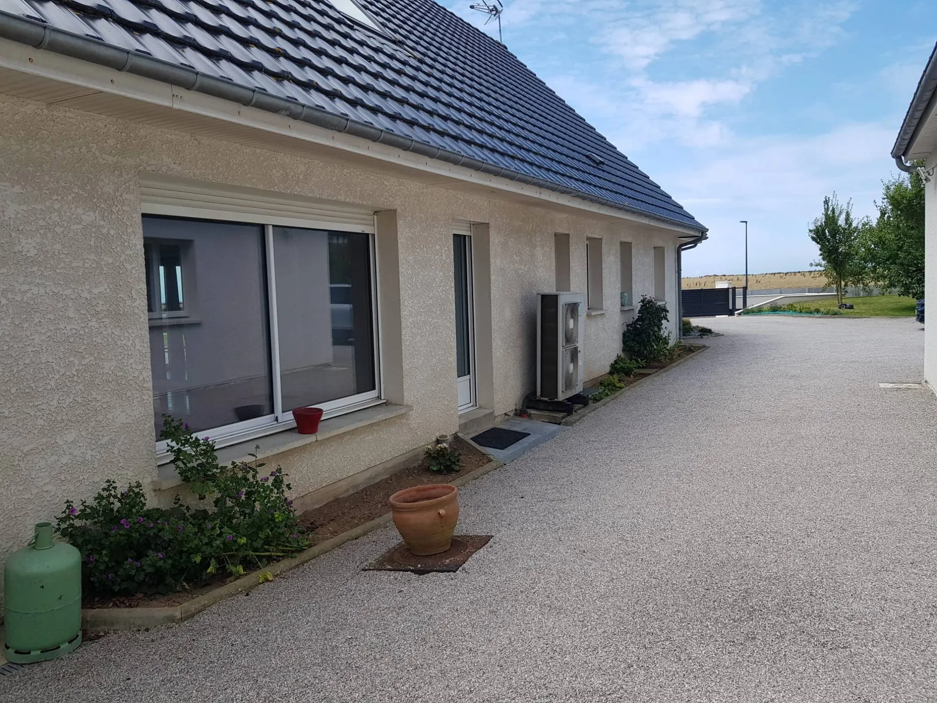 VENDU Maison contemporaine + 2 gîtes et chambre d'hôtes, piscine couverte, Le Tréport, bord de mer en Normandie
