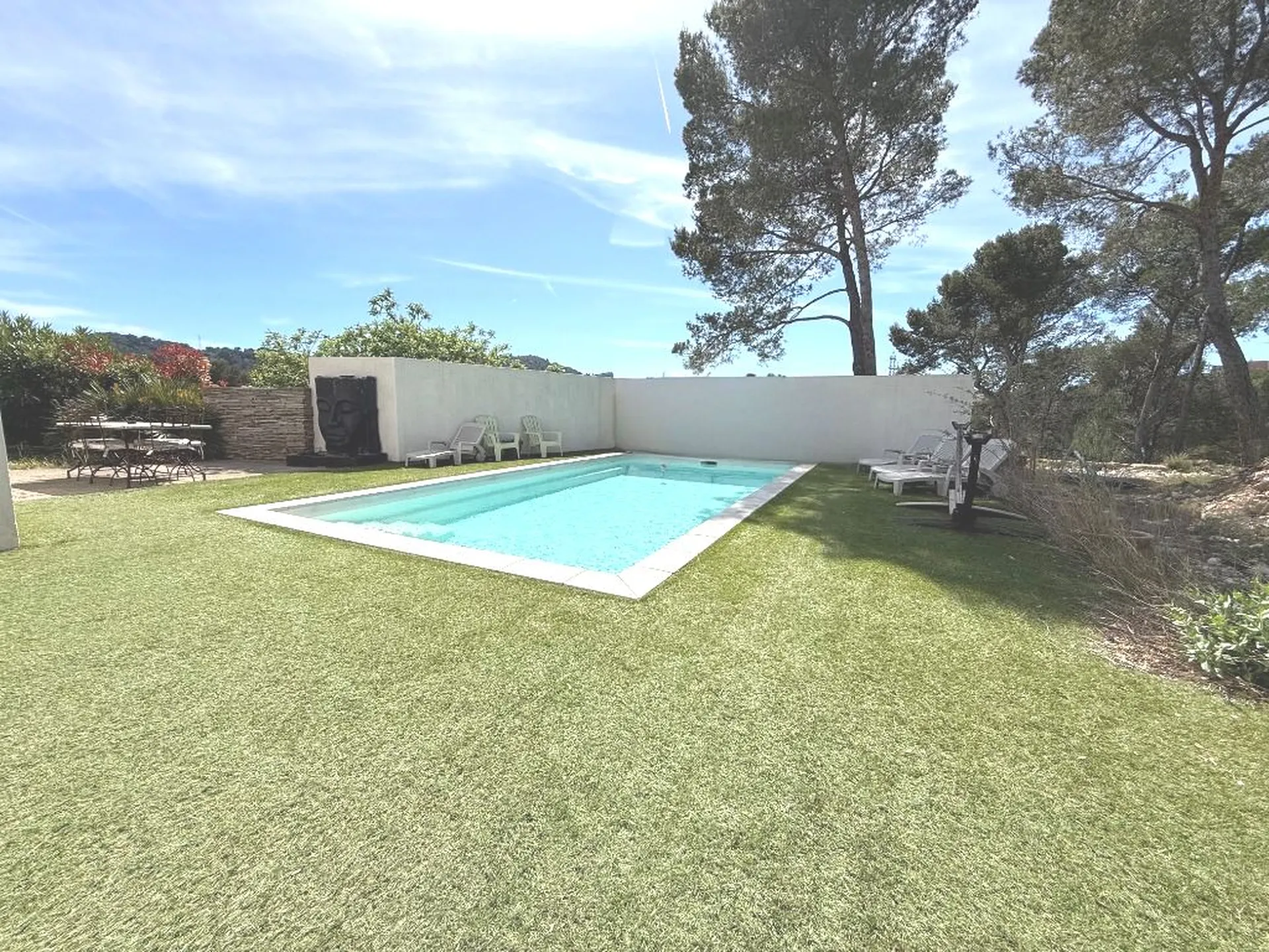 Terrain plat de 827m²