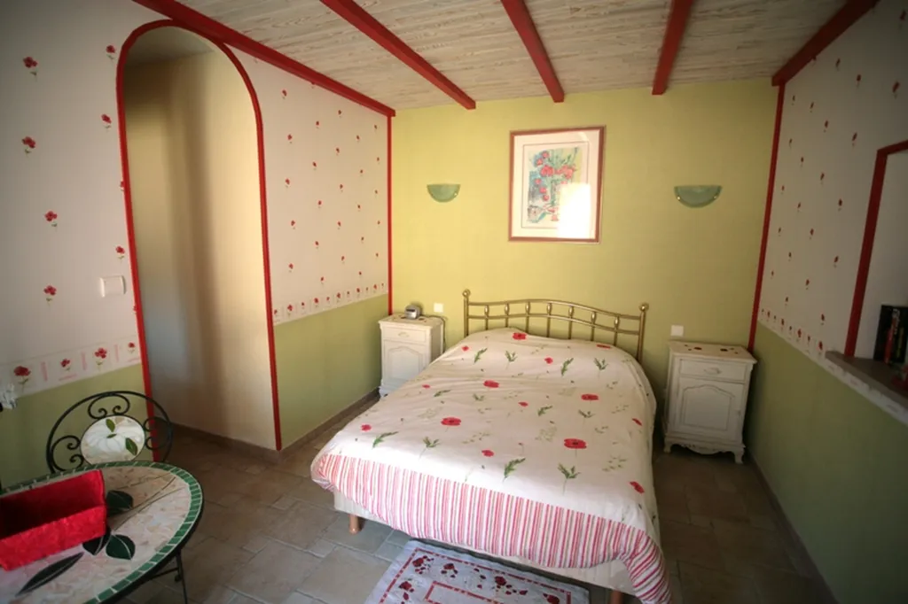 Bastide contemporaine dans les Monts de Vaucluse