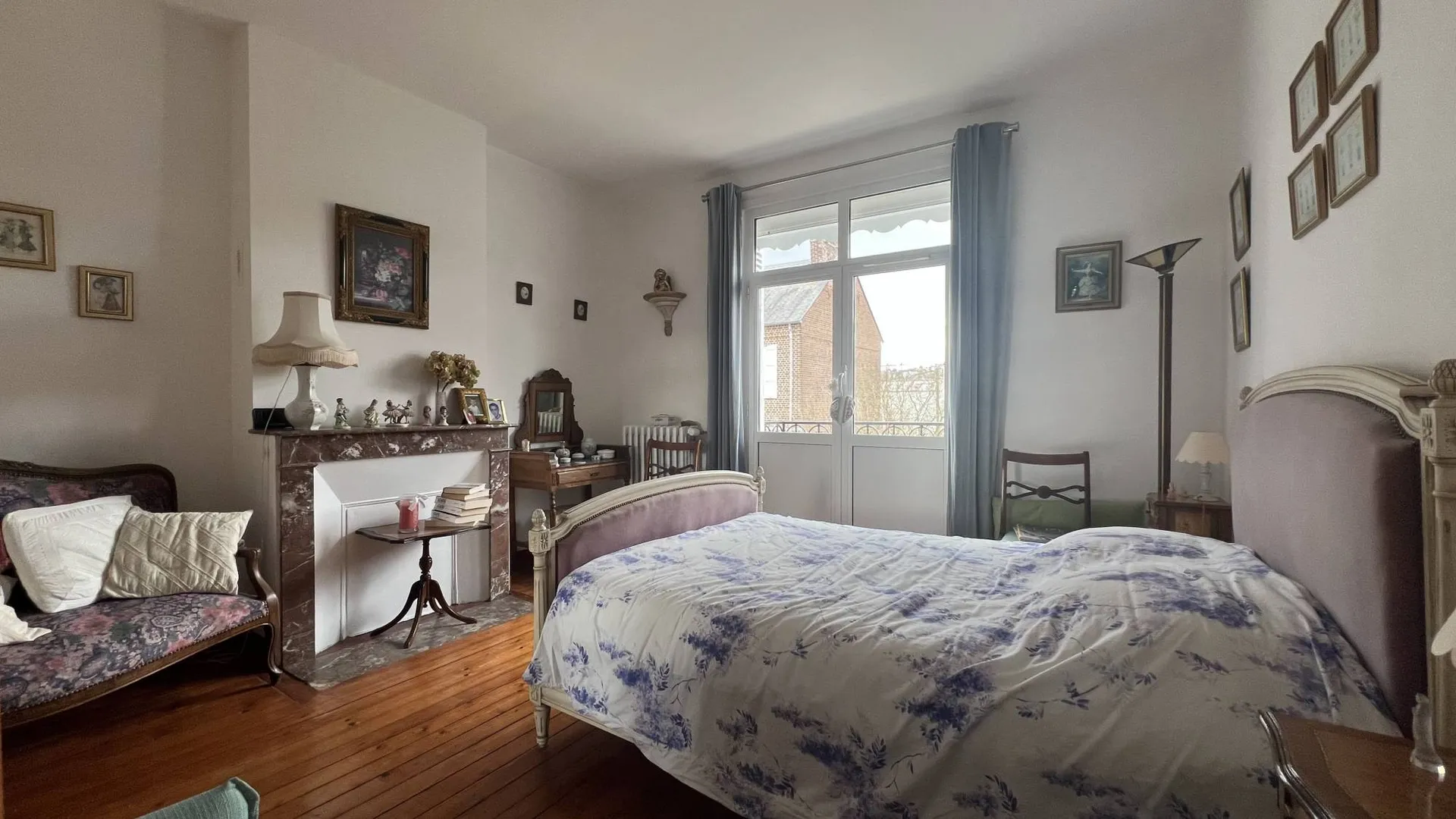 ÉLEGANTE DEMEURE BOURGEOISE EN COEUR DE VILLE DE EU