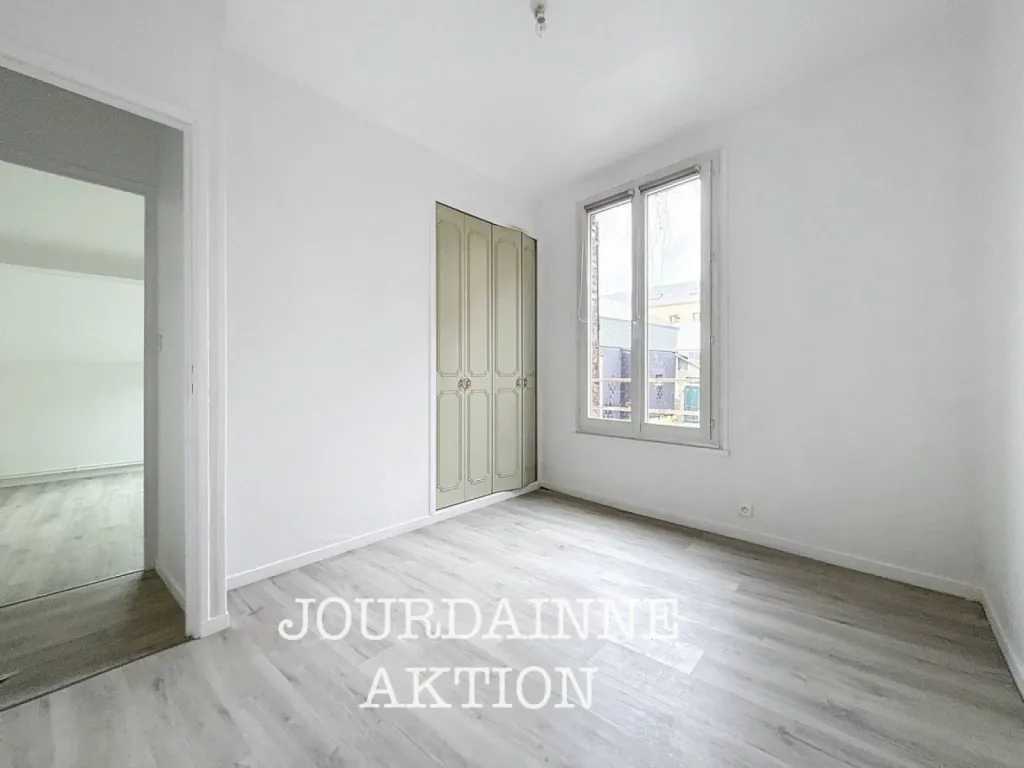 À vendre, appartement de 3 chambres à Rouen rue de Le Nostre