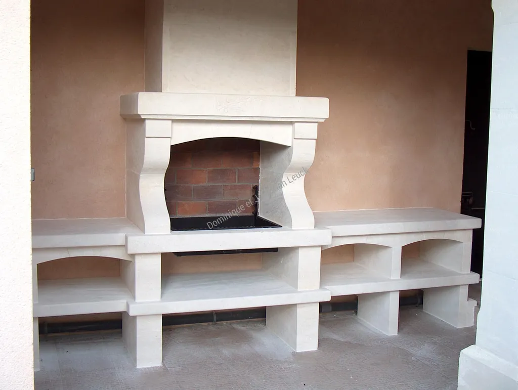 Aménagement barbecue en pierre, marbre ou granit