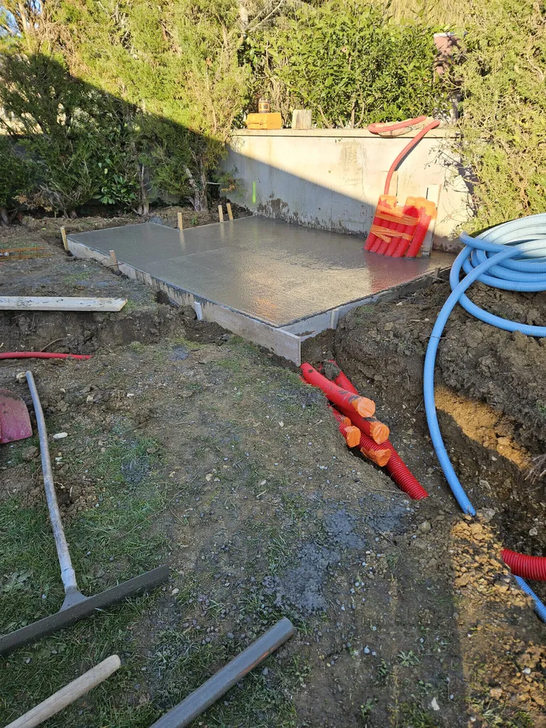 Devis pour création et terrassement de piscine 7x4 mètres, avec évacuation des terres dans une maison individuelle à Dommartin dans l'Ouest lyonnais