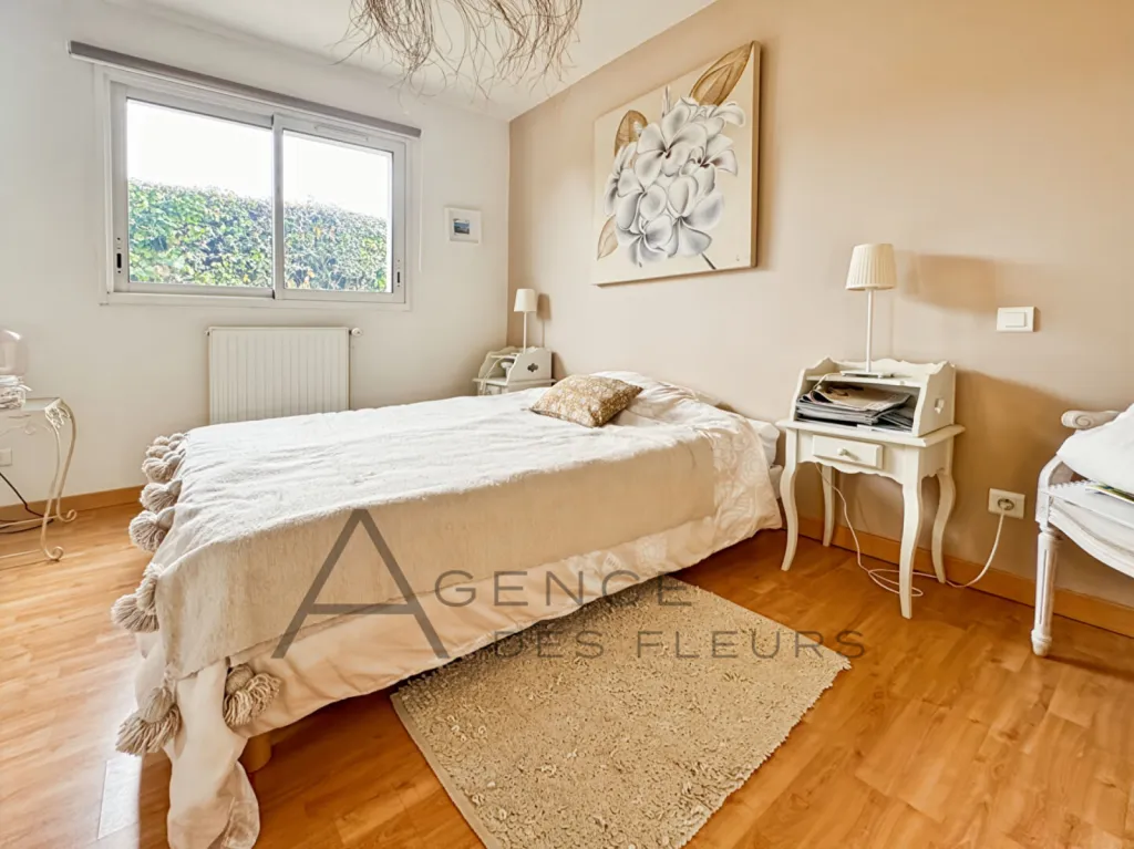 A vendre, maison d'architecte d'exception de 235 m² sur un terrain de 1300 m² située à La Londe