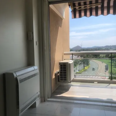 Remplacement de radiateur électrique par une console Daikin pour le chauffage dans un appartement à Cagnes sur mer