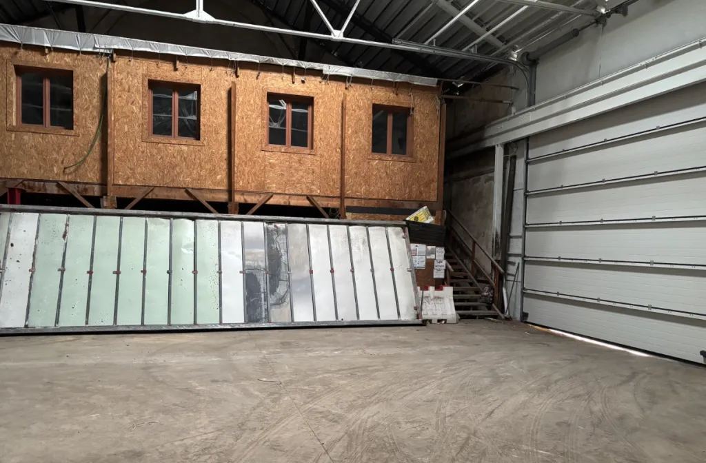 LE HAVRE - Local Industriel de 1200 m² rénové