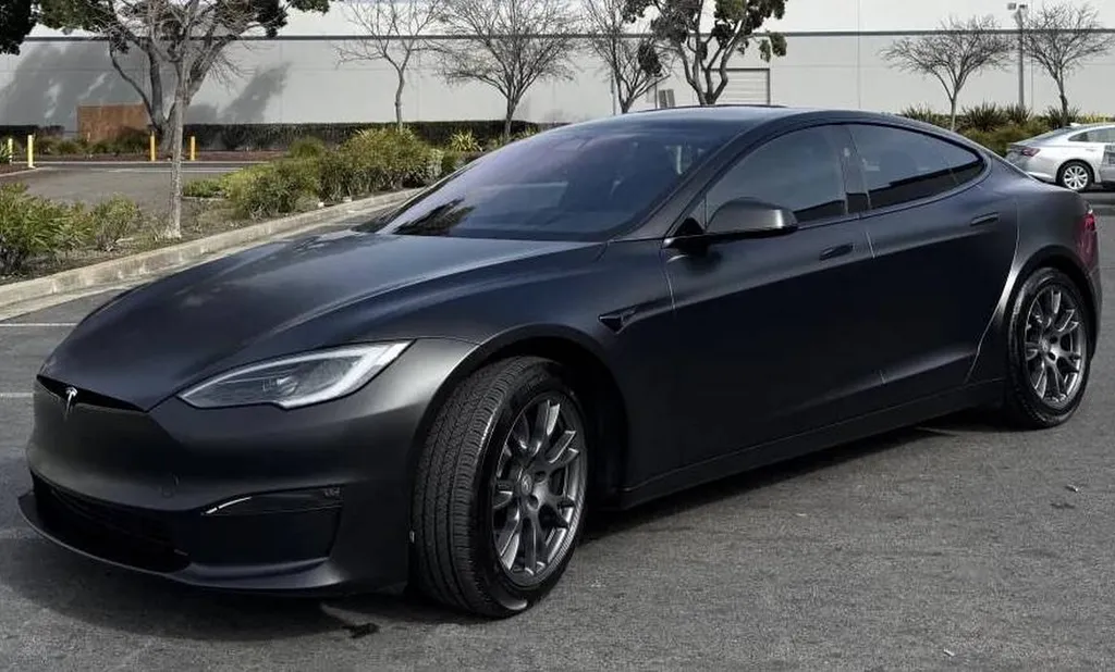 covering tesla var