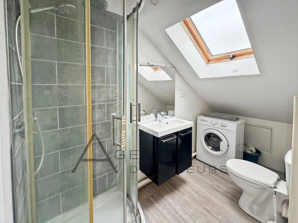 À vendre immeuble de rapport de 355m² situé à ELBEUF (76500)