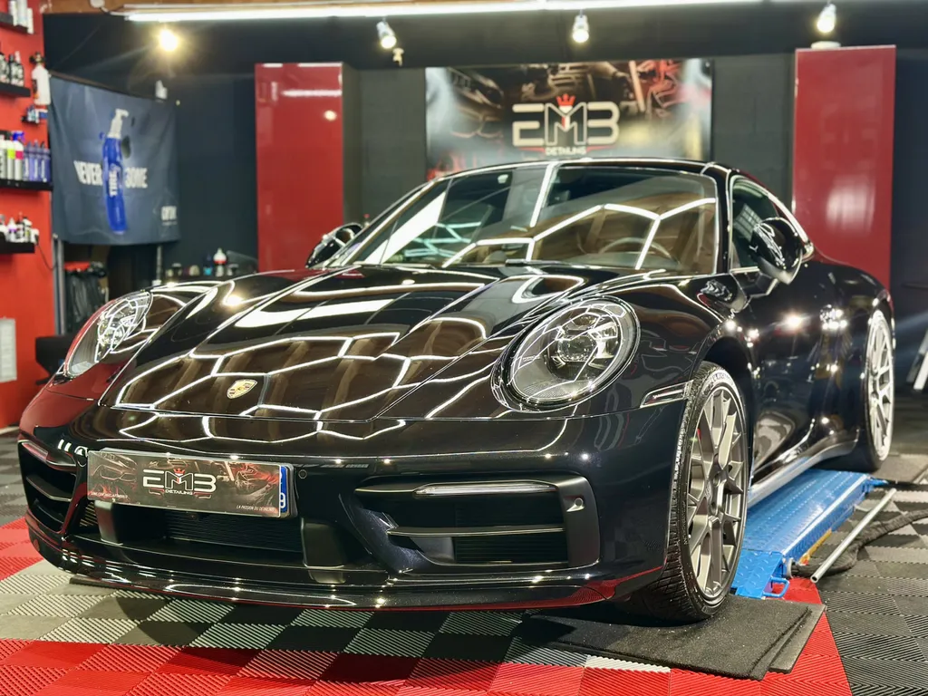 Spécialiste du traitement céramique et de la protection carrosserie sur Porsche à Vaugneray proche Mornant 