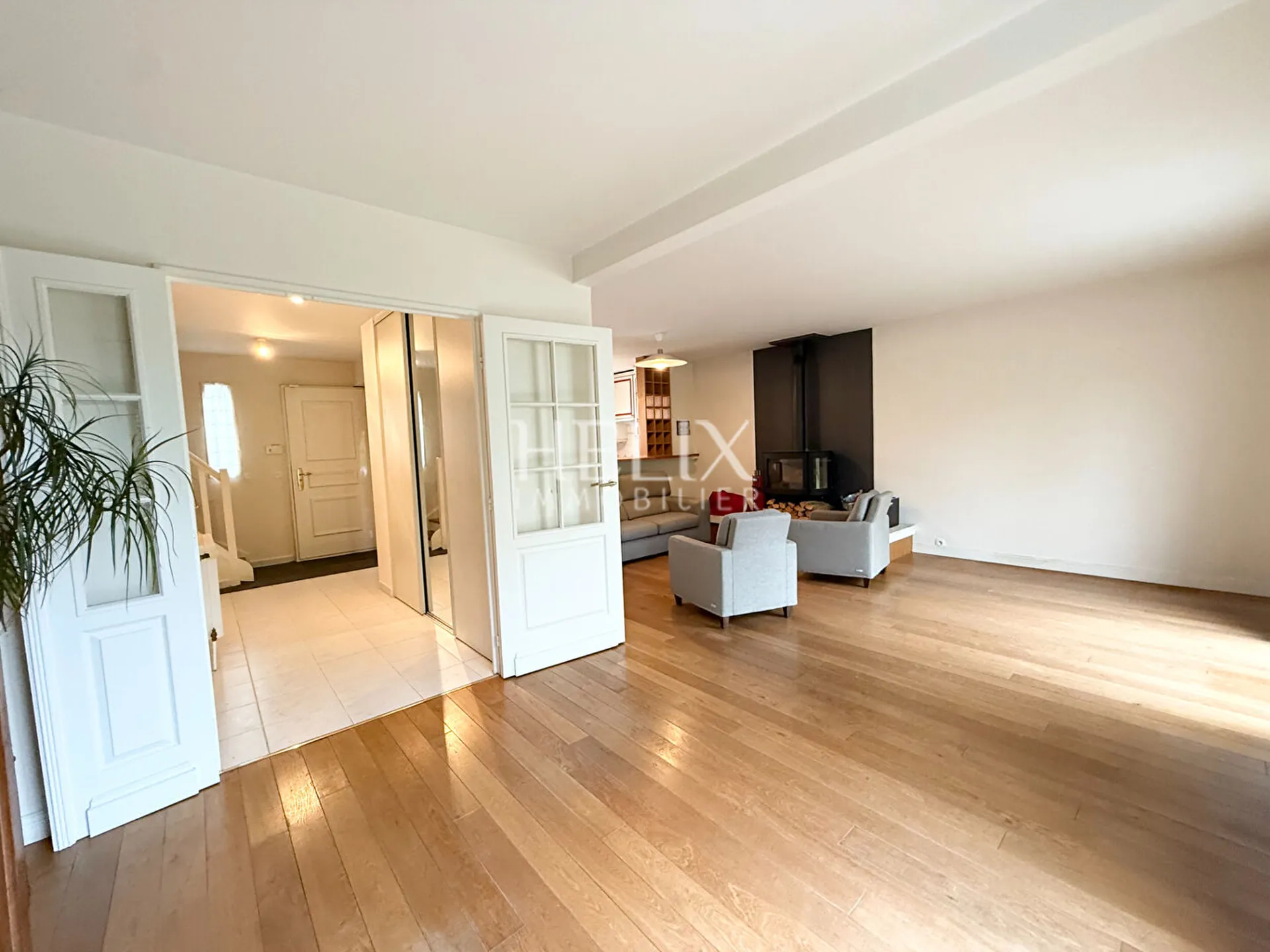 Maison à Chambourcy avec 4 chambres à vendre près du lycée international