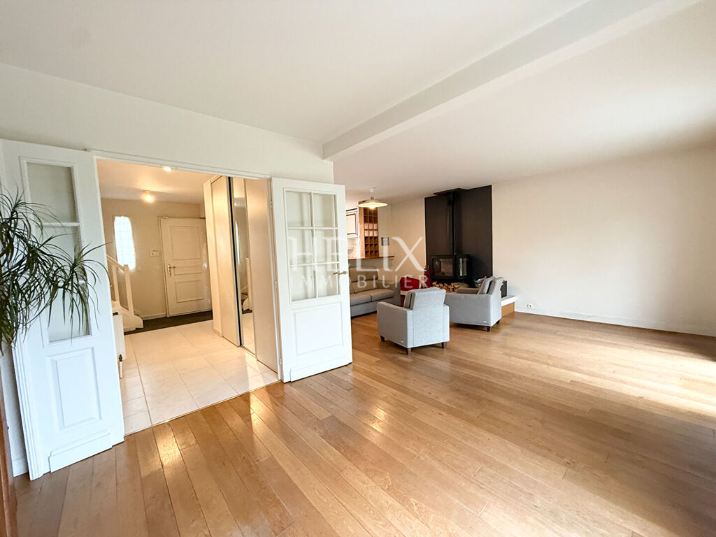 Maison à Chambourcy avec 4 chambres à vendre près du lycée international