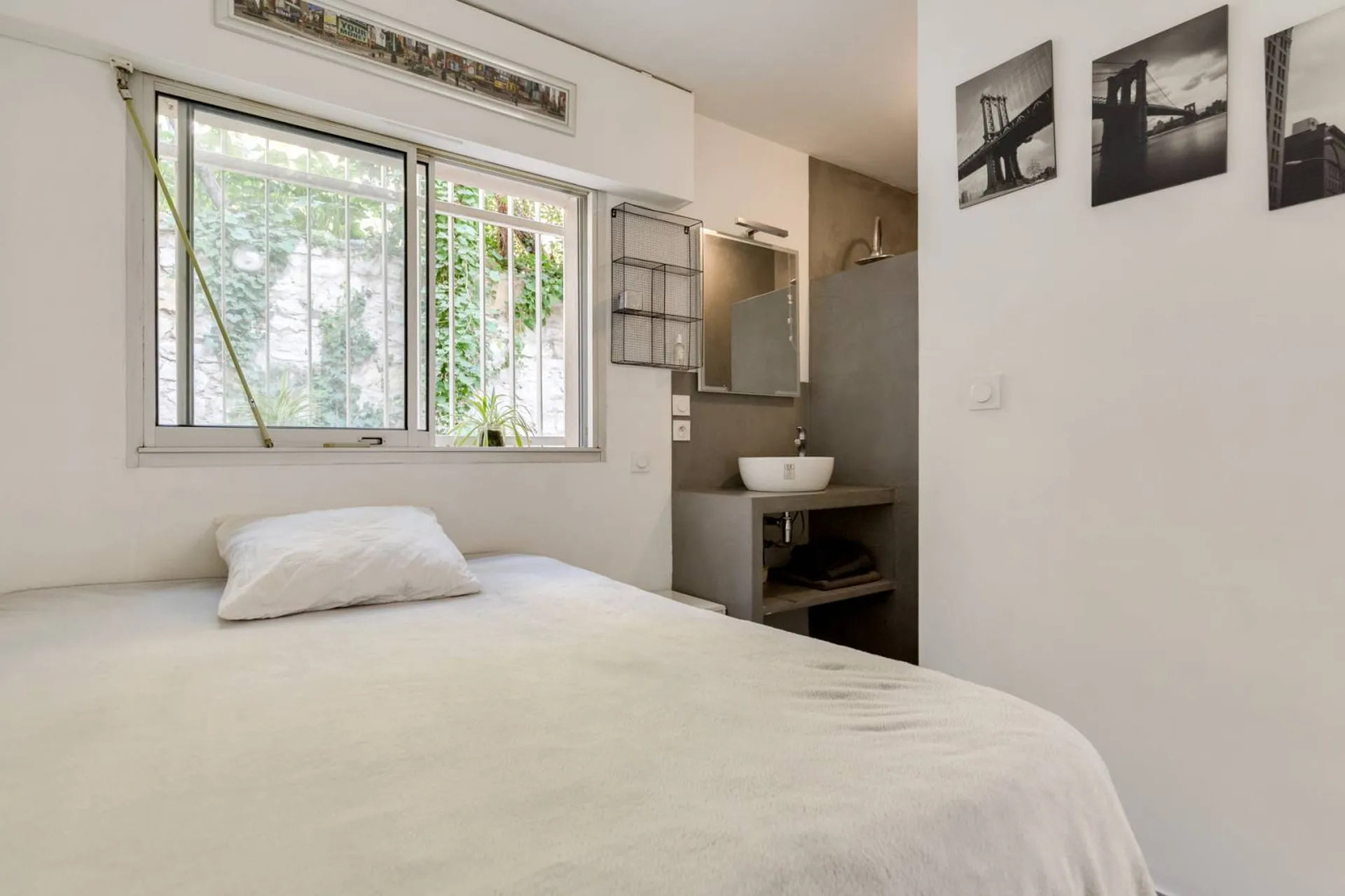 Cassis à vendre appart avec terrasse et option garage