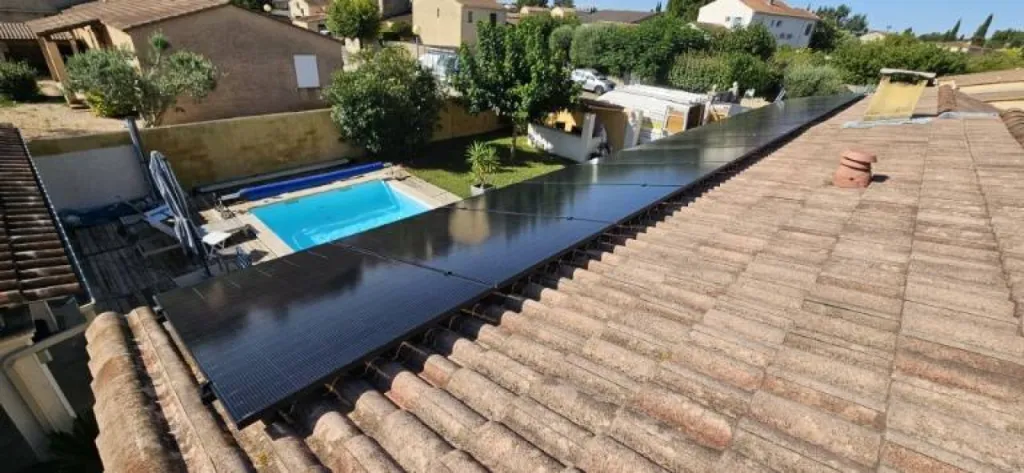 Installation sur mesure de vos panneaux solaires avec Provence Energie Solaire Services au meilleur prix 